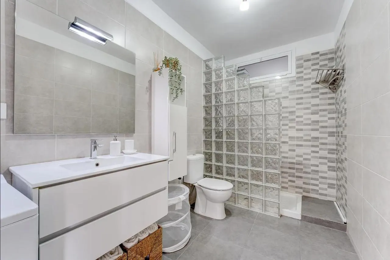 Parrot Apartment El Medano