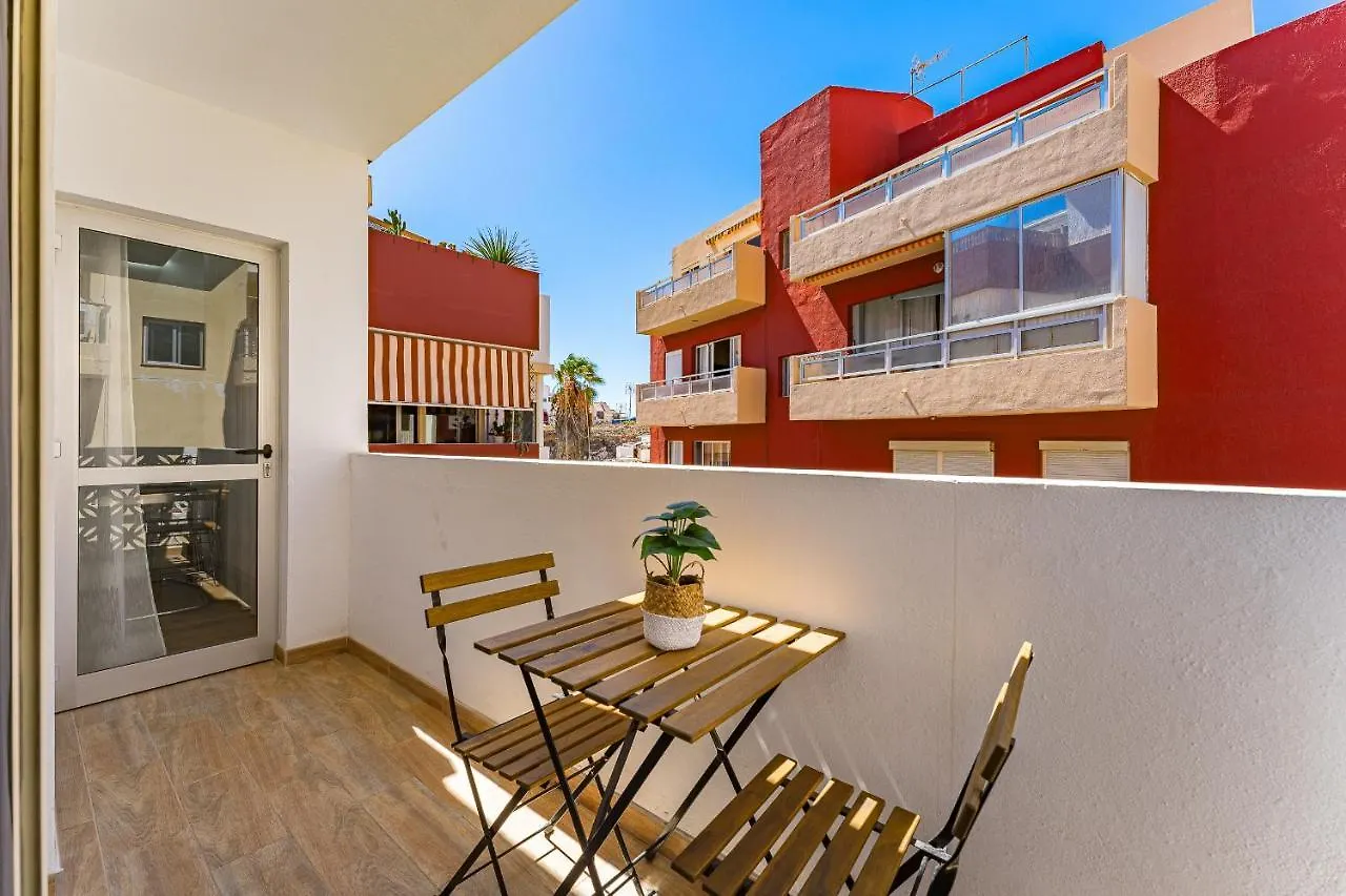 Parrot Apartment El Medano